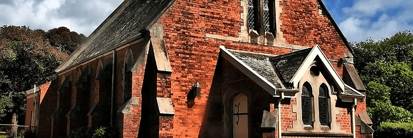 Front view of St Paul's Romsey